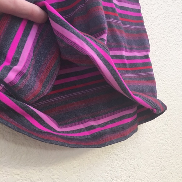 Lululemon Power Y Purple & Pink Stripe Tank Top With Built in Support Size 6 - Picture 4 of 4